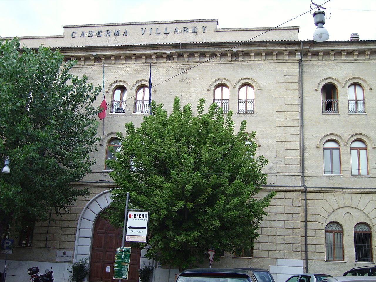 Università politecnica delle Marche (Ancona), facoltà di economia e commercio, palazzo caserma Villarey.