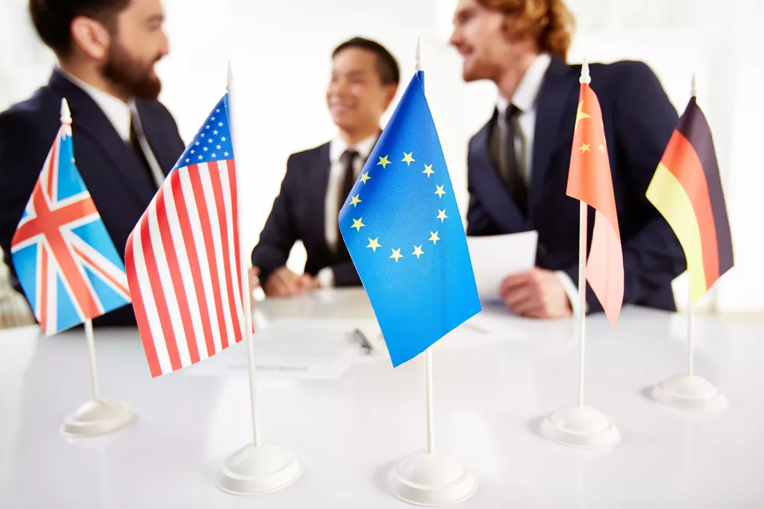 meeting-executives-from-different-countries