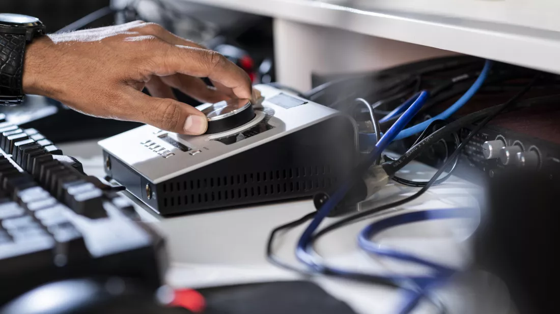 Świat Elektroniki i Telekomunikacji na UMG