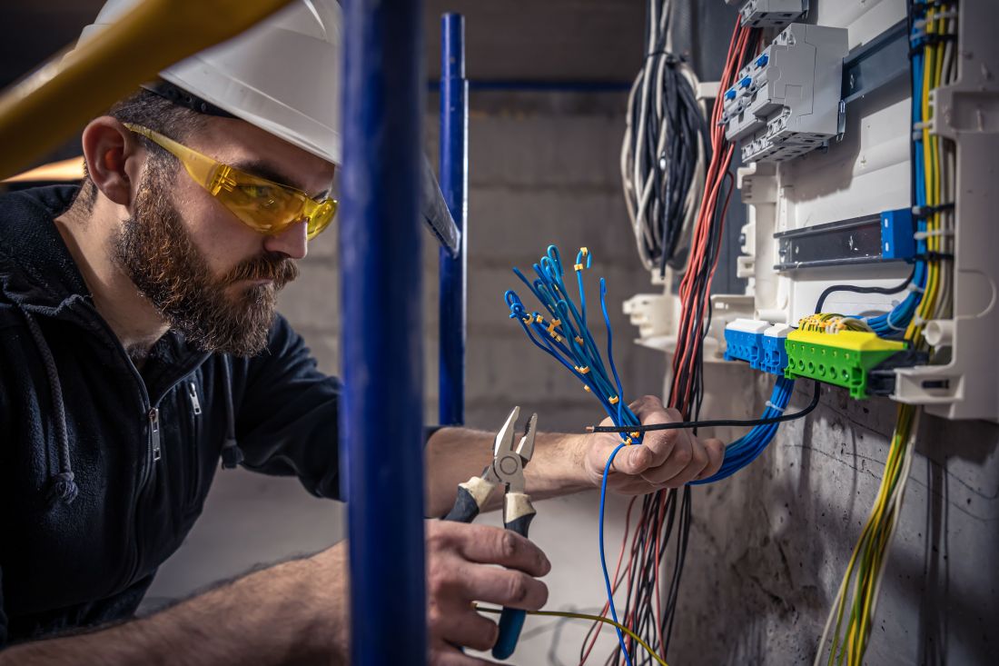 Elektrotechnika na Politechnice Opolskiej – klucz do stabilności energetycznej